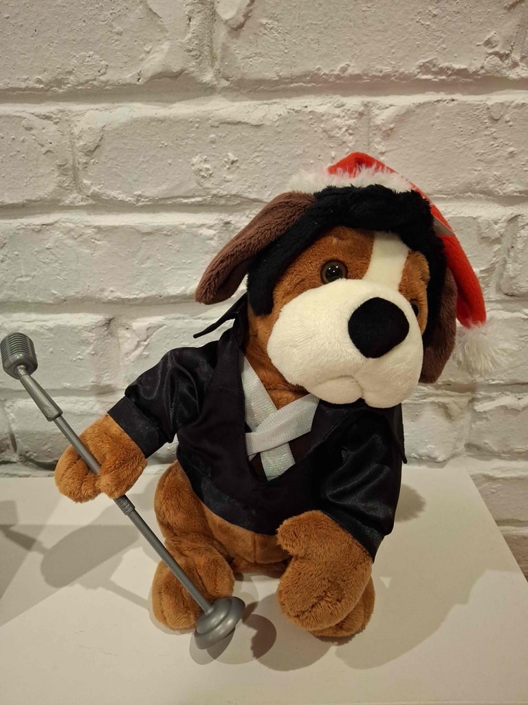 Singing Elvis Christmas dog