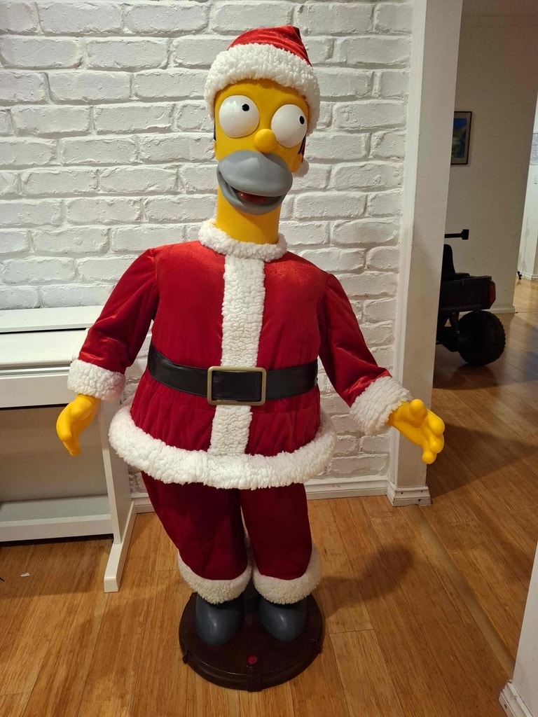 Santa Homer Simpson animatronic