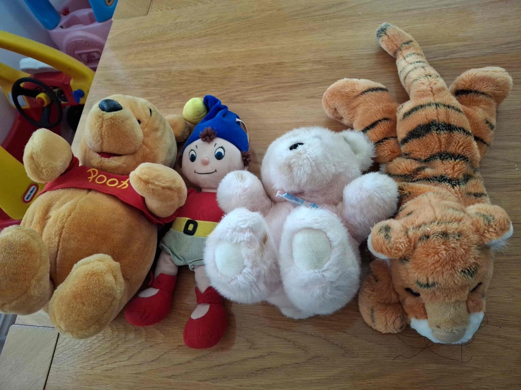 Pooh, Noddy, Tigger, and pink teddy batch
